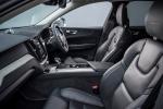 Volvo XC60 D4 Inscription 2017 года (UK)